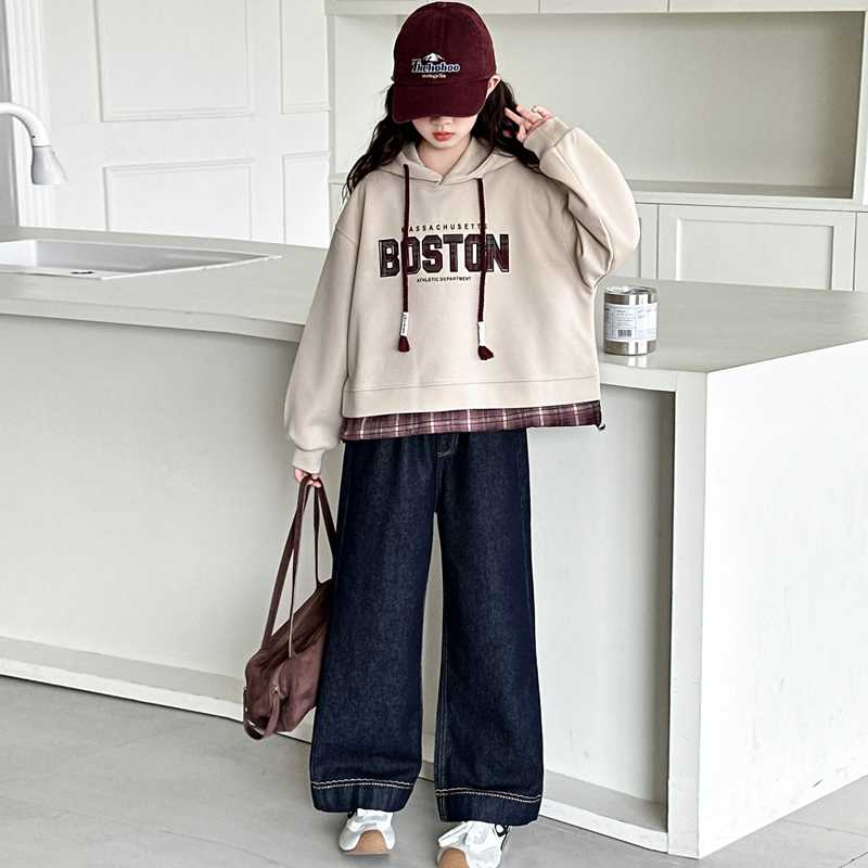 女童秋装套装2025新款韩版中大童字母格子拼接卫衣净色牛仔裤套装