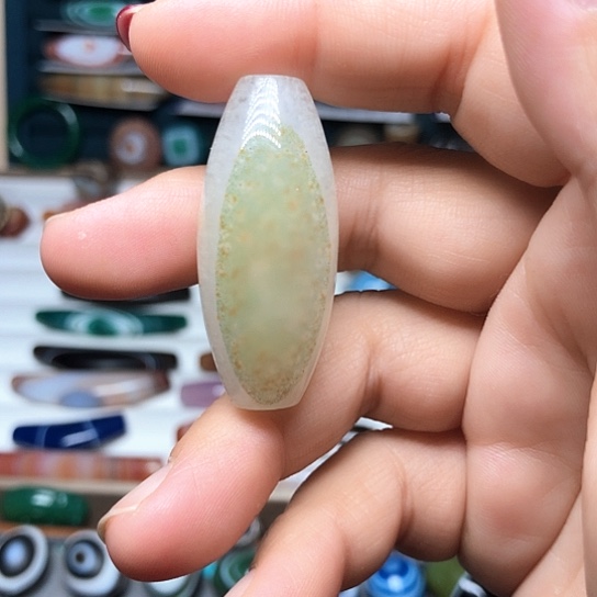 未镶嵌颈饰玛瑙/玉髓