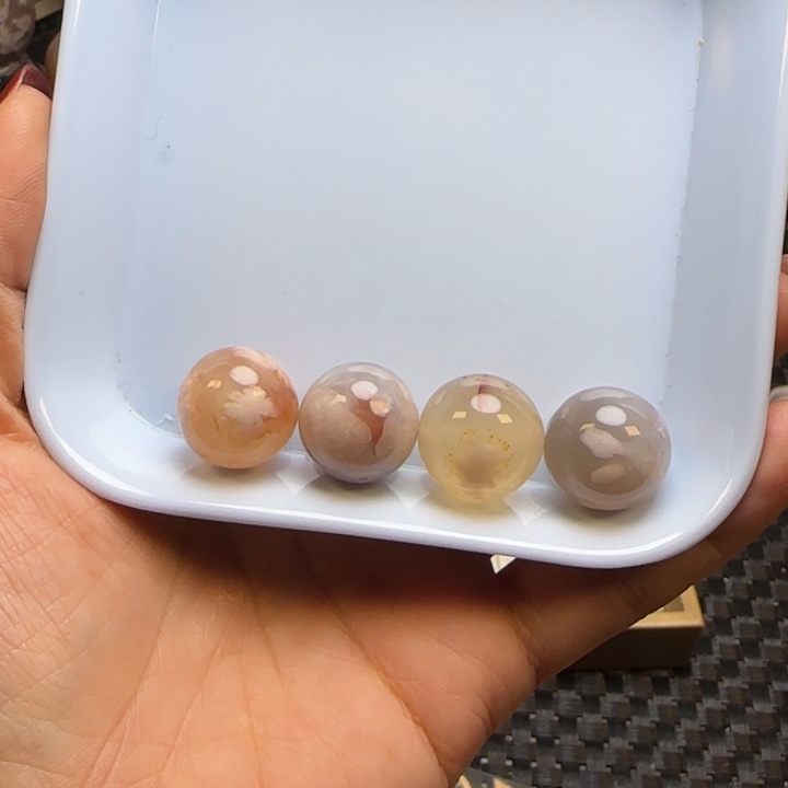 未镶嵌玛瑙/玉髓珠宝半成品五**耀