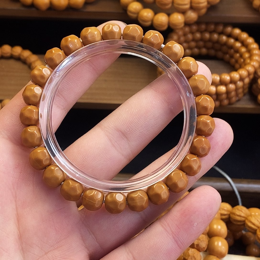 猴头核桃吊坠全品小奶酪