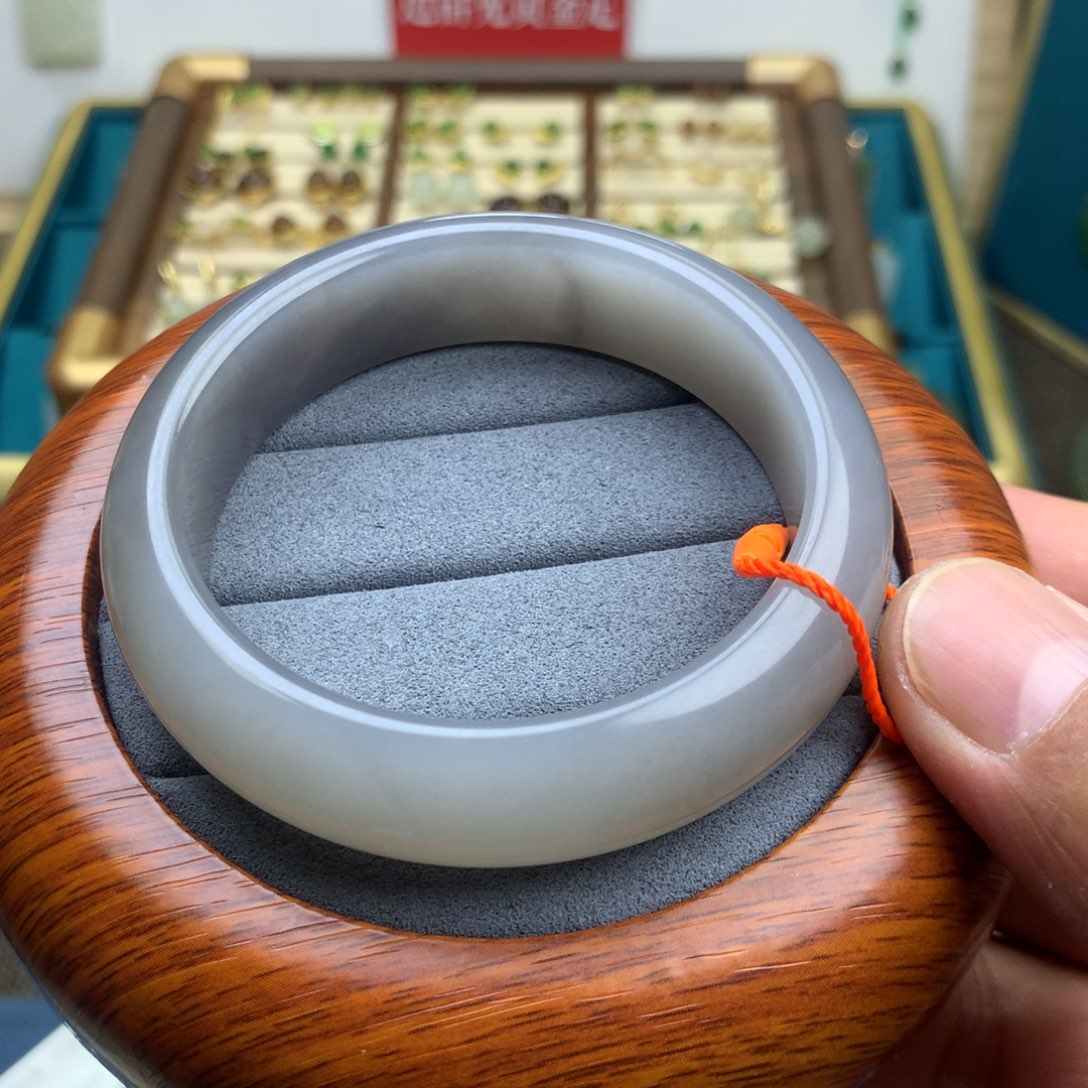 和田玉耳饰未镶嵌烟紫53圈