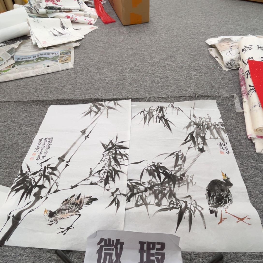 国画罗晓华老师四尺三开两张微瑕介意慎拍