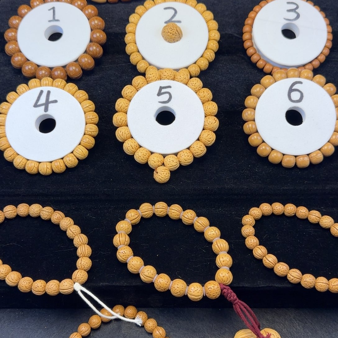 阿***瞒吊坠桃核原皮桃核