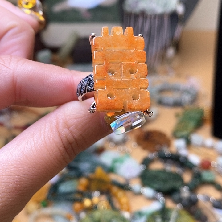 翡翠手链未镶嵌四***?戒指150