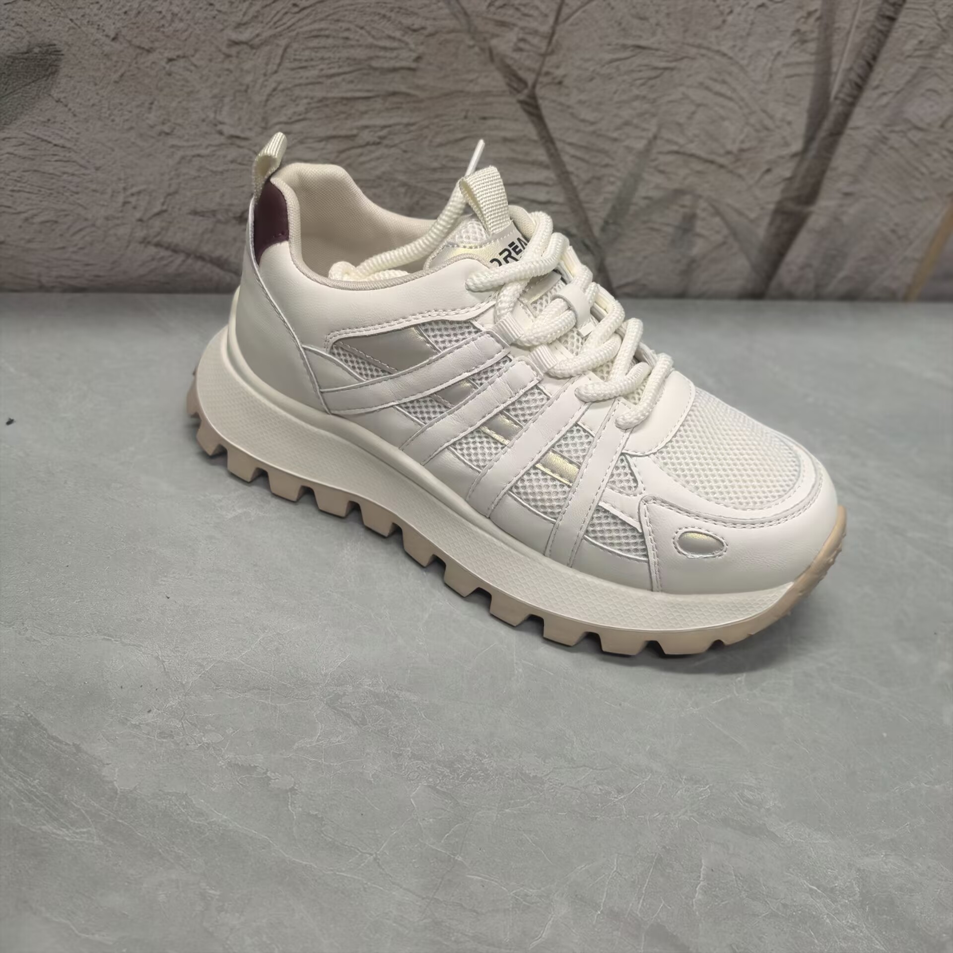 老爹鞋   94053女 （孤品）c区35码