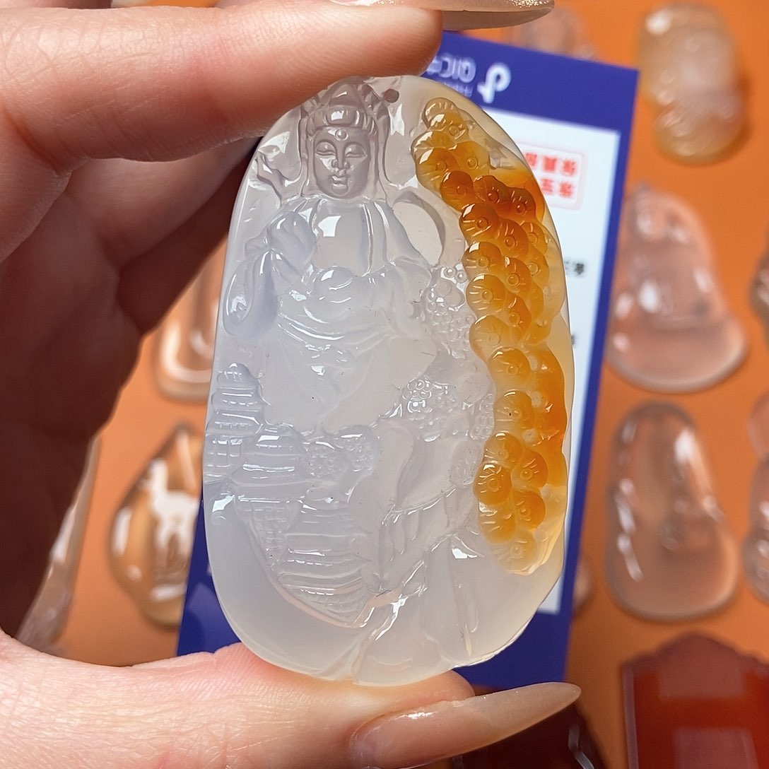 玛瑙/玉髓颈饰未镶嵌