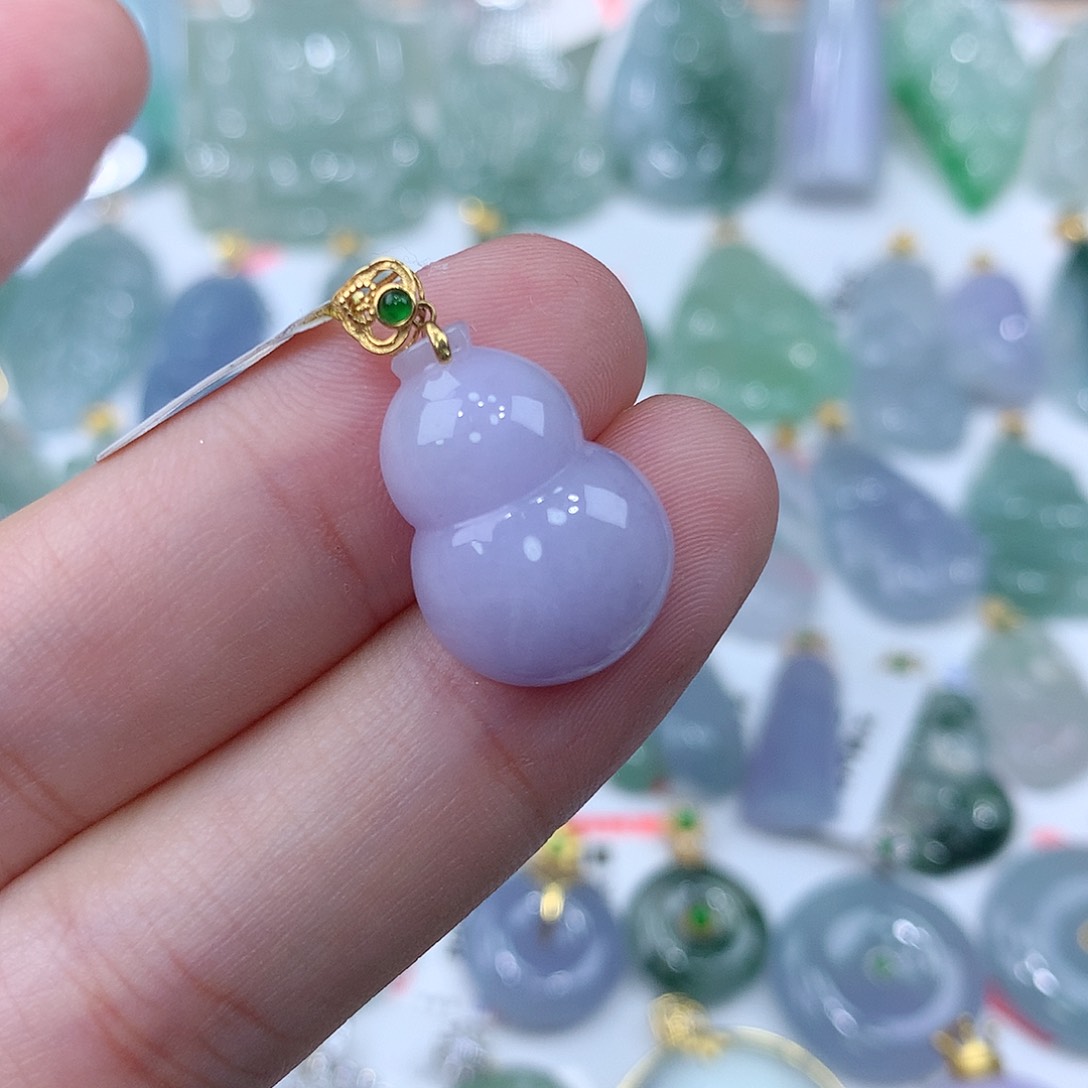 翡翠颈饰18K金镶嵌葫芦