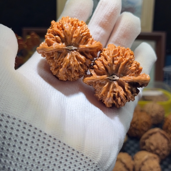 文玩核桃吊坠满天星