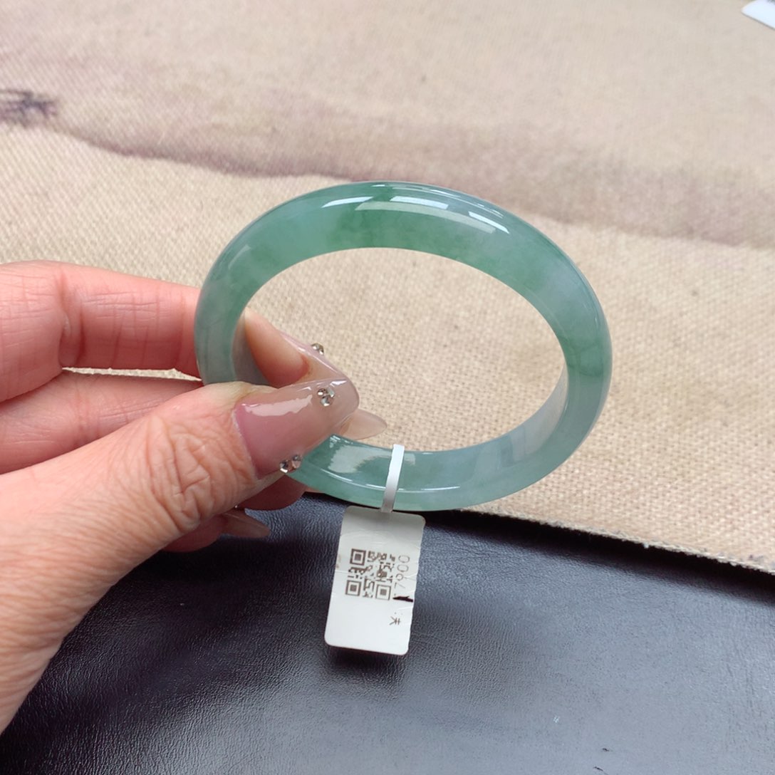 未镶嵌手镯翡翠缅甸翡翠手镯