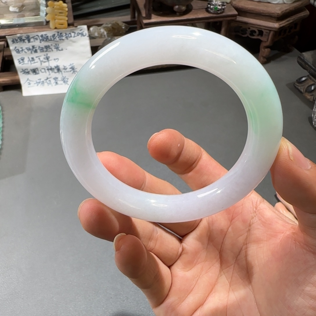 翡翠手镯未镶嵌56.2圆条