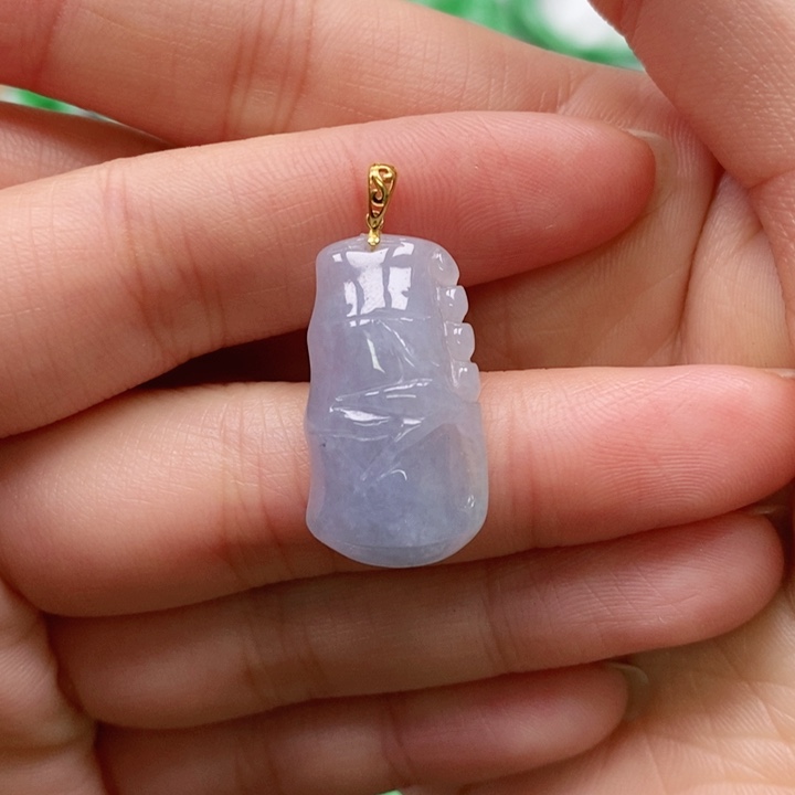 翡翠颈饰未镶嵌吊坠