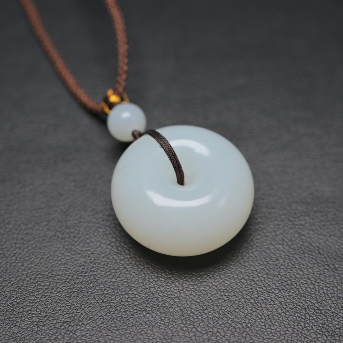 新疆和田白玉平安扣