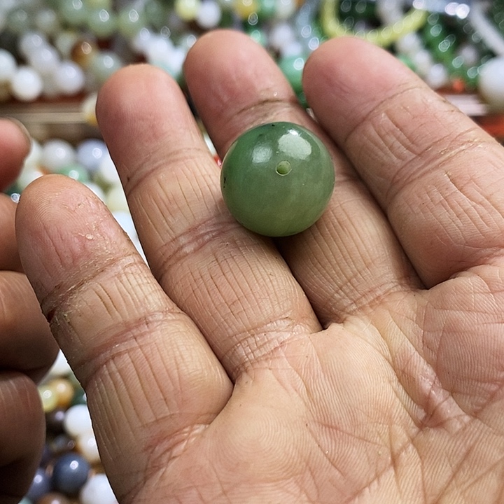 和田玉手串未镶嵌霸****店