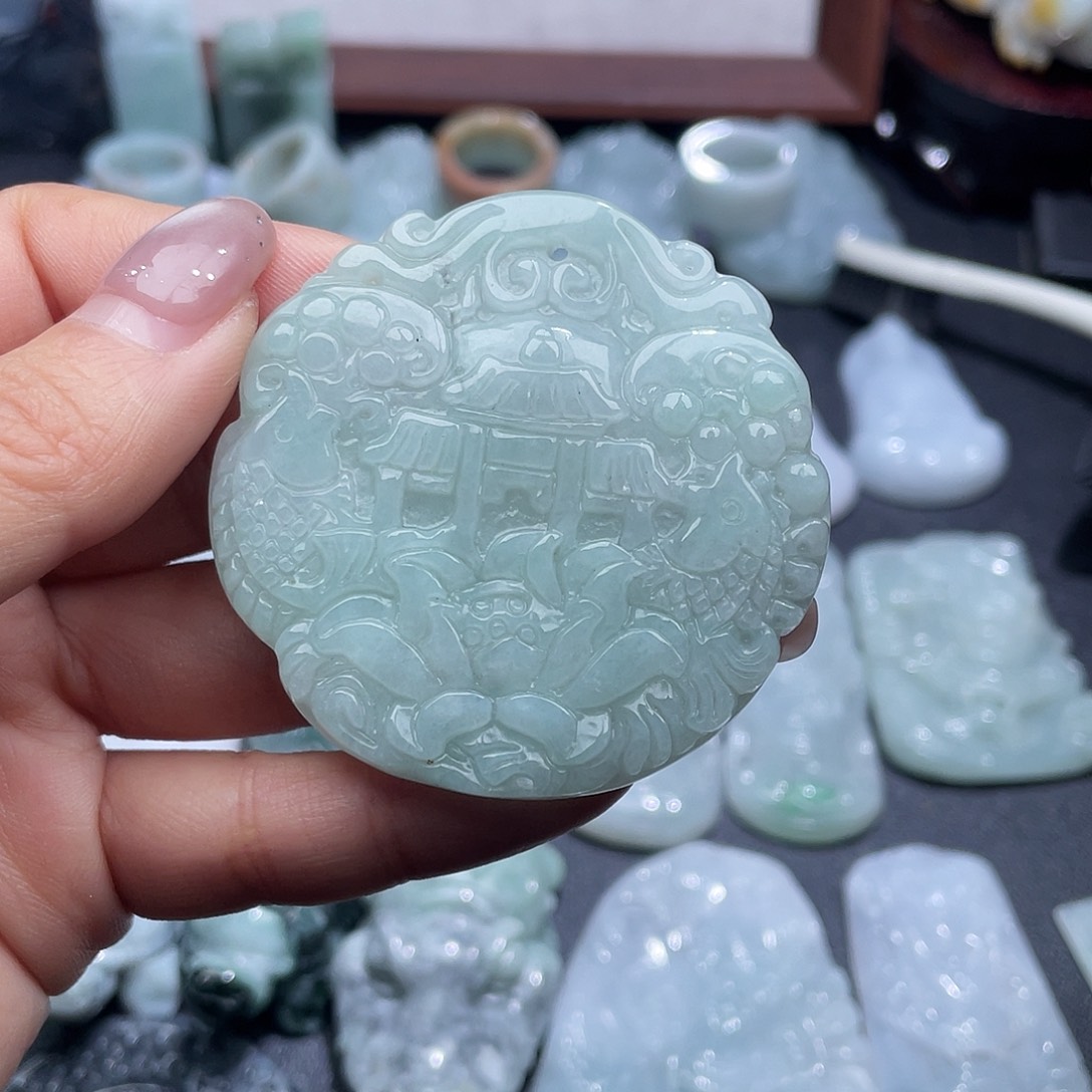 翡翠未镶嵌颈饰翡翠