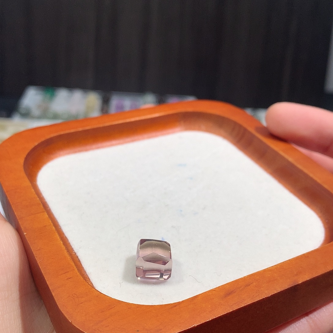 未镶嵌珠宝半成品水晶紫黄晶打孔定制不退换