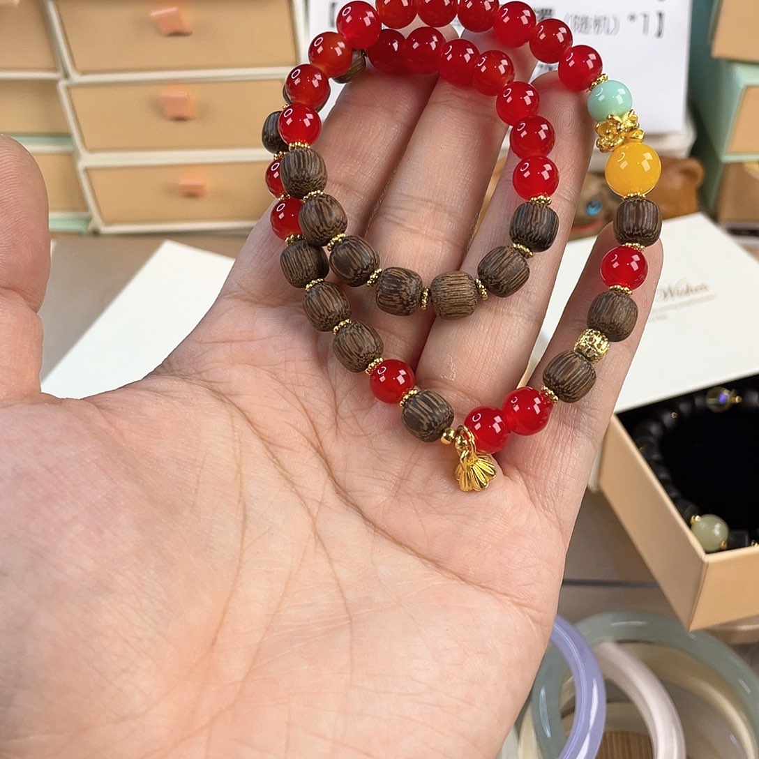 针钠钙石手饰合金