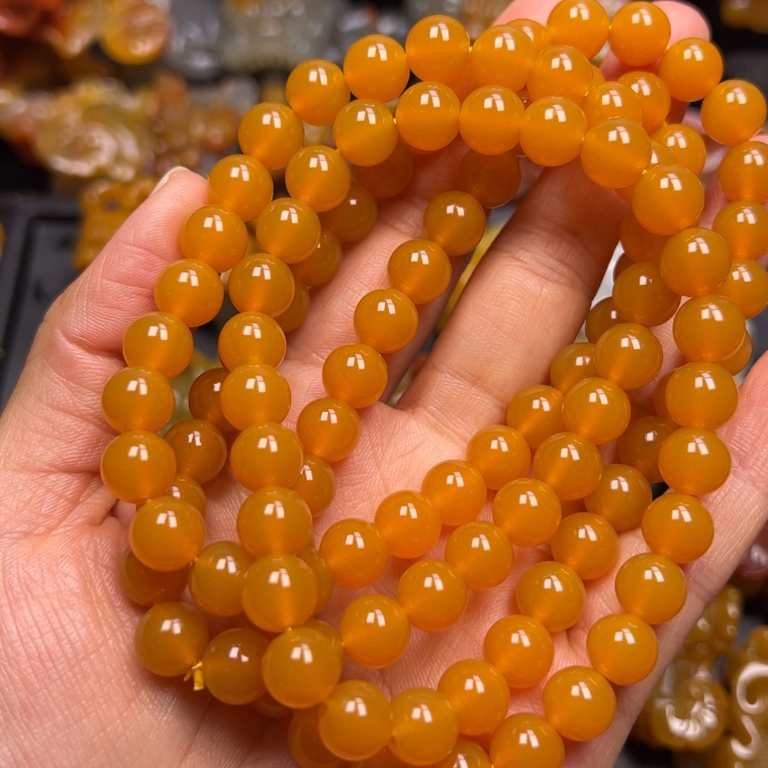 石英质玉（黄龙玉）颈饰未镶嵌