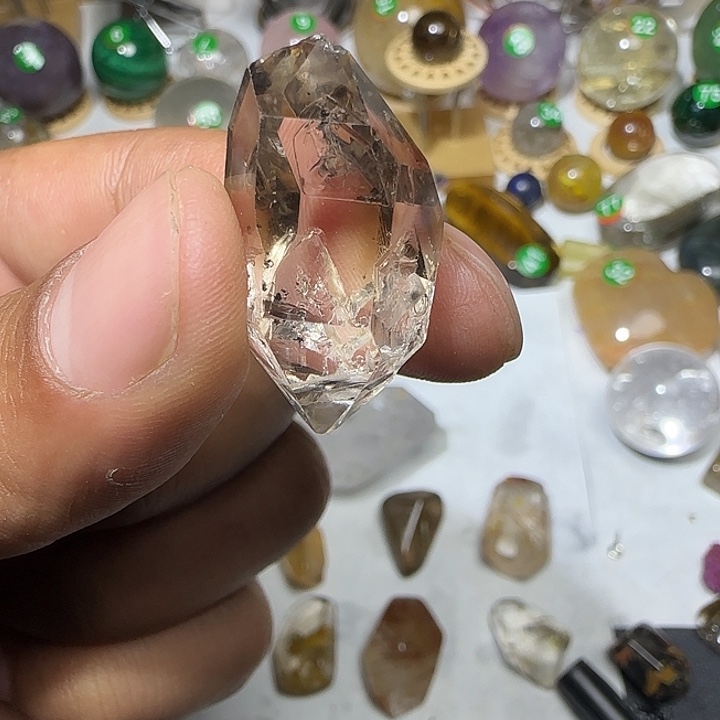 幸***宝水晶未镶嵌珠宝半成品打孔