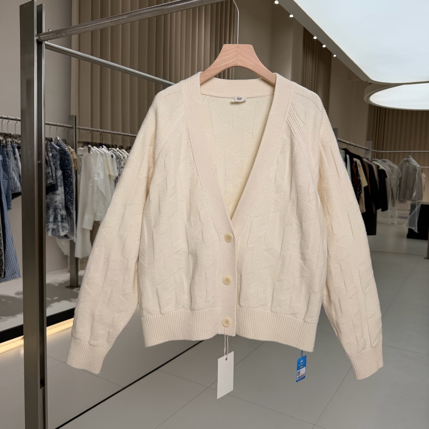 99新 Hermes/爱马仕 白色斜纹H满印羊毛开衫外套 40码 GM006137