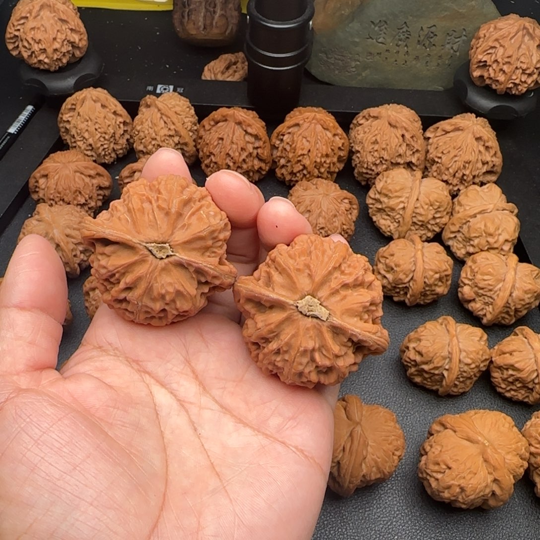 48尺宫灯尖有磨损