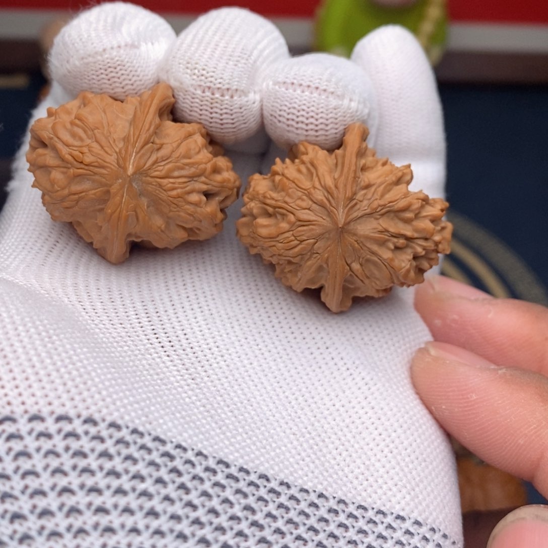 文玩核桃吊坠蓟县红马蹄