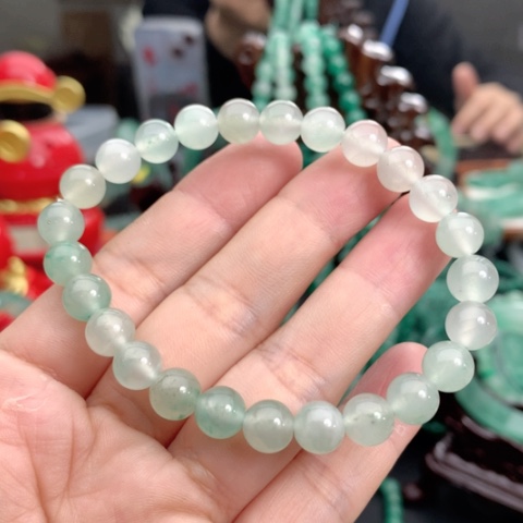 石英质玉颈饰未镶嵌