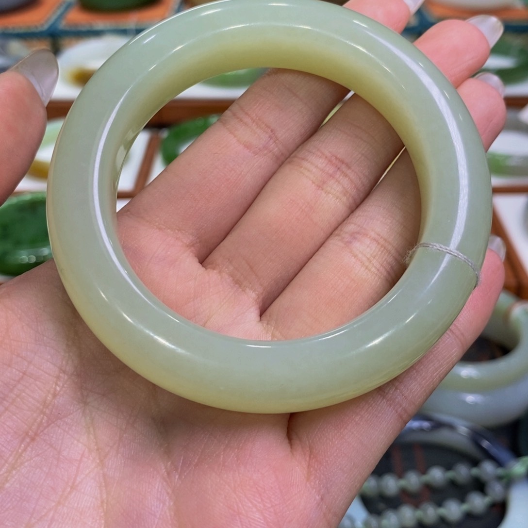 和田玉手镯未镶嵌且末暖黄55-56