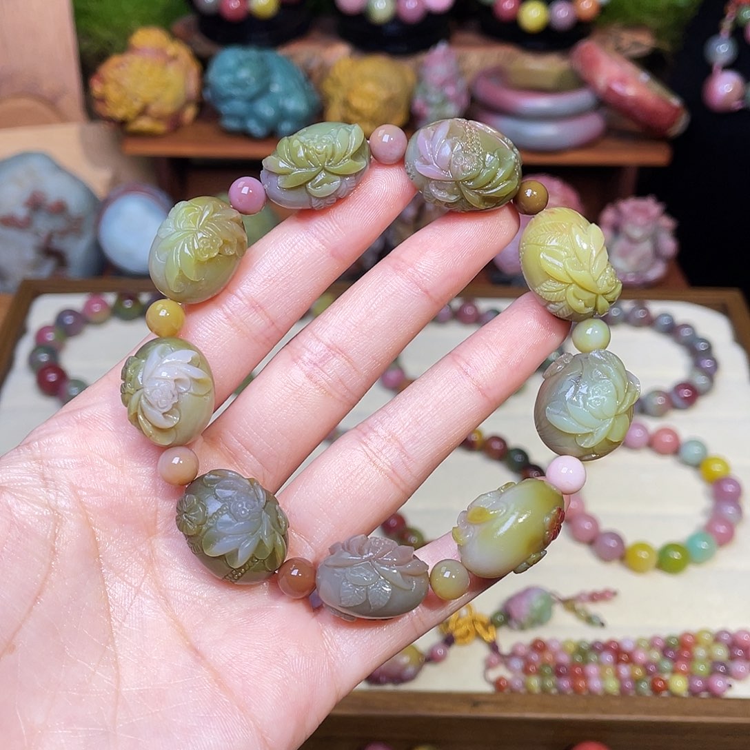 玛瑙/玉髓未镶嵌手串盐源玛瑙荷花蛋蛋手串
