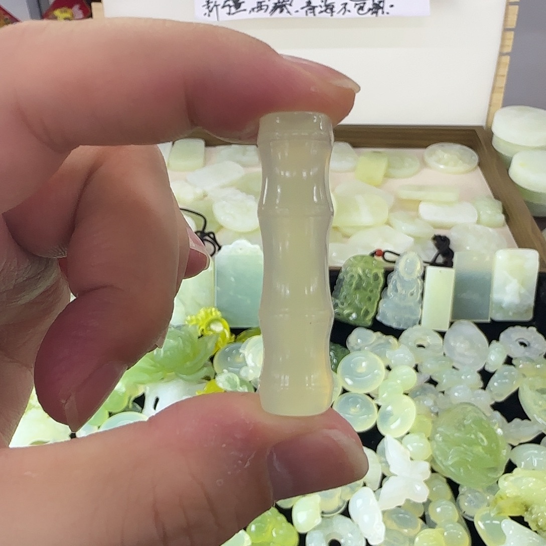 蛇纹石玉合金颈饰