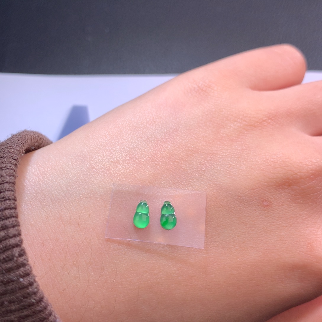 翡翠未镶嵌套链翡翠