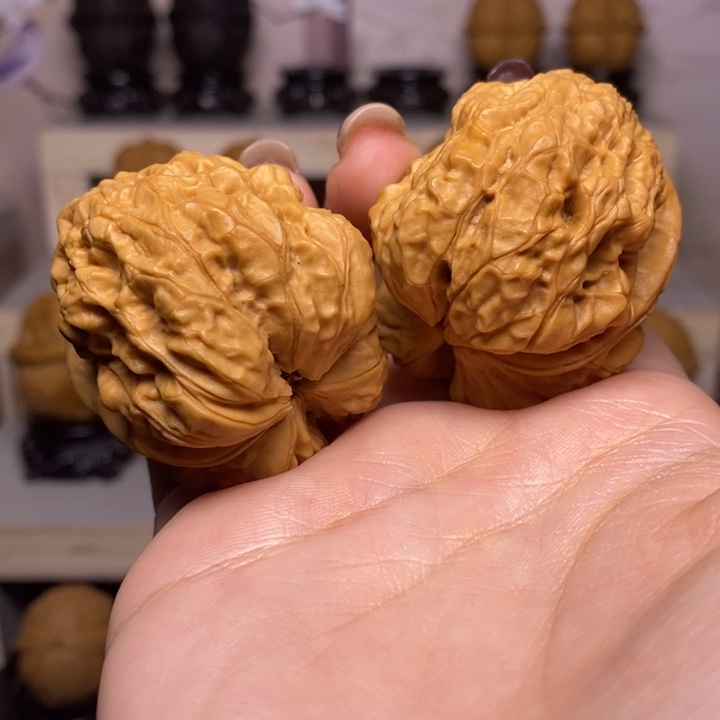 文玩核桃把件48Y—太古金蟾44尺59克