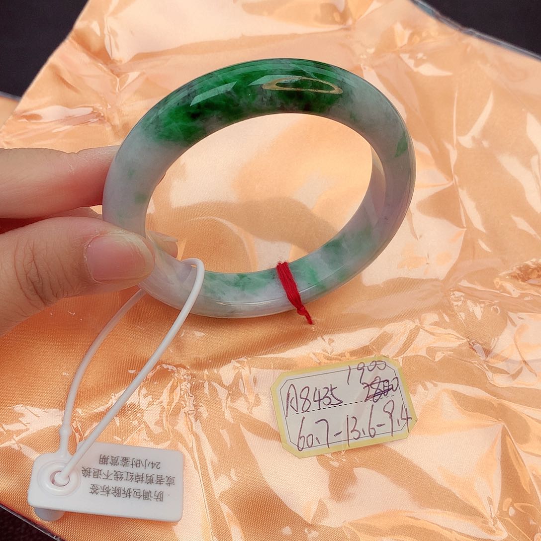 翡翠手镯未镶嵌天然缅甸翡翠A货