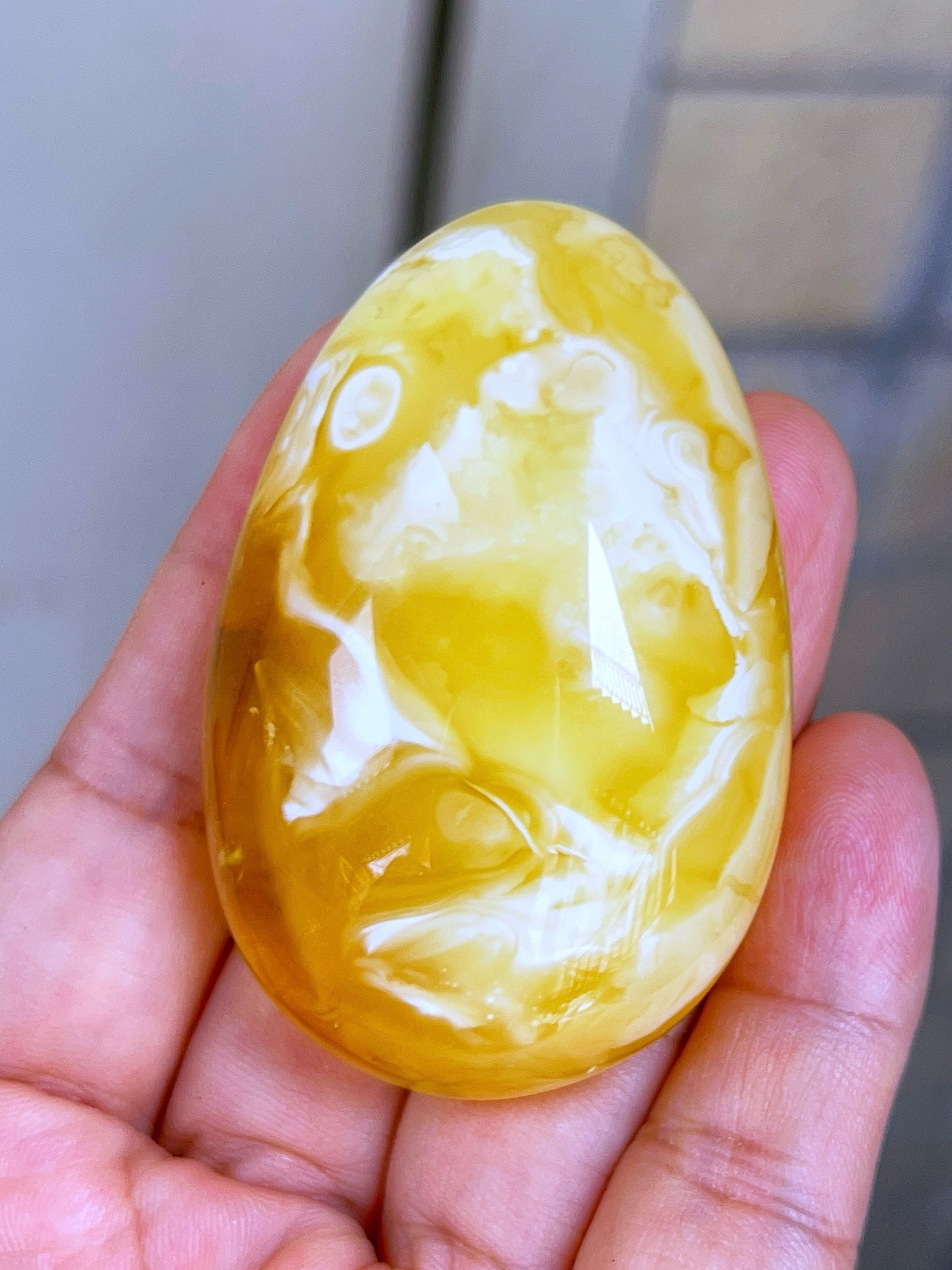 焦皮料金妖瓷白水滴吊坠