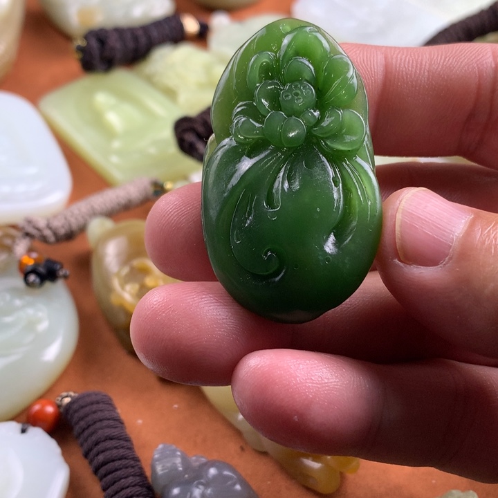 未镶嵌和田玉挂件