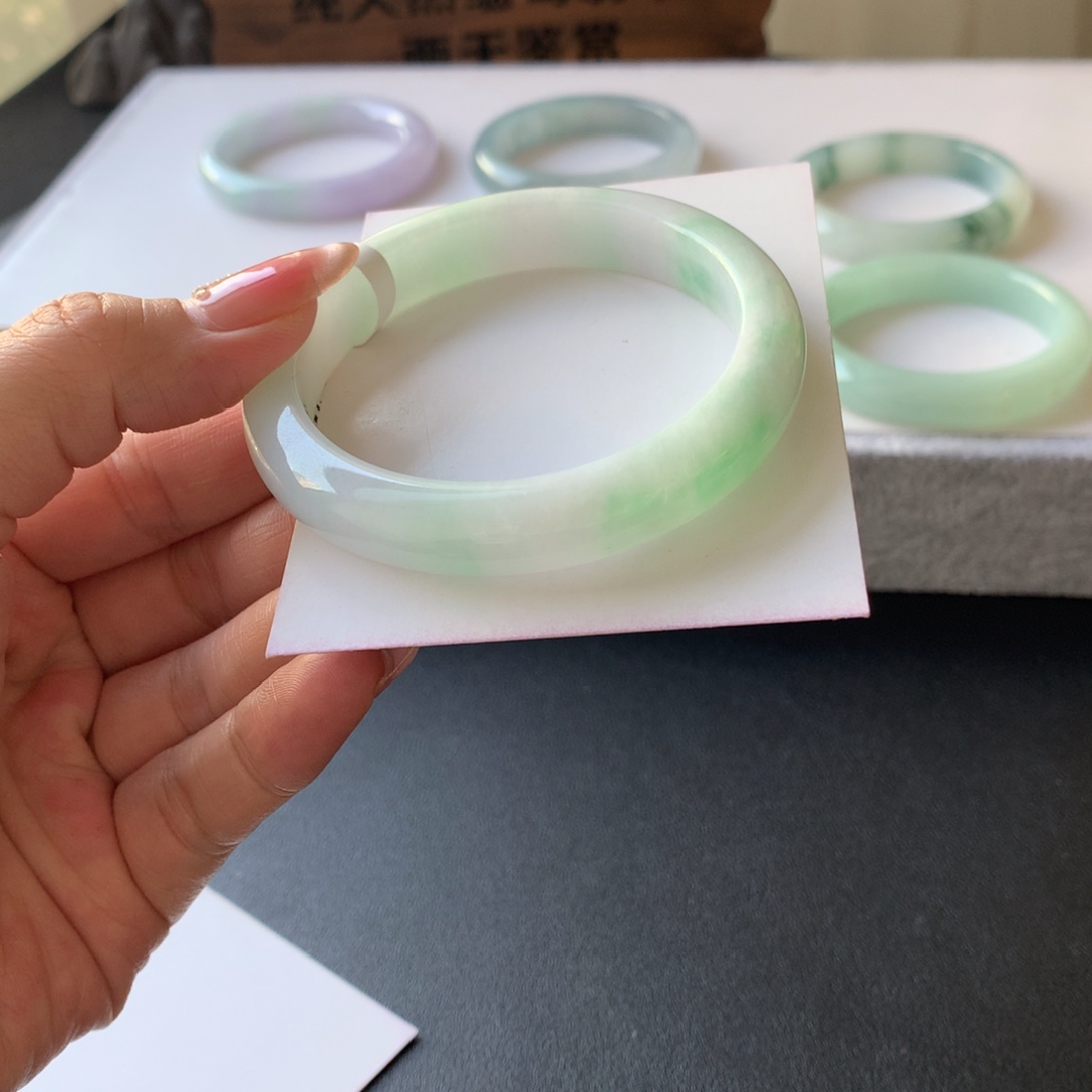 翡翠未镶嵌手镯57.7正