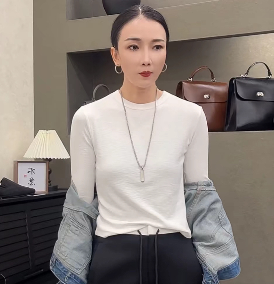 881百搭简约小圆领螺纹棉长袖衫29