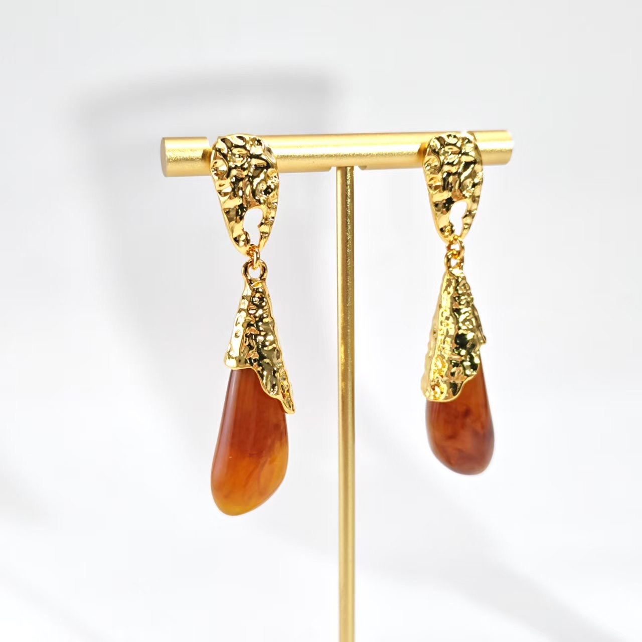 铜合金树脂耳饰 08414高级百搭时尚黄色茄子耳环