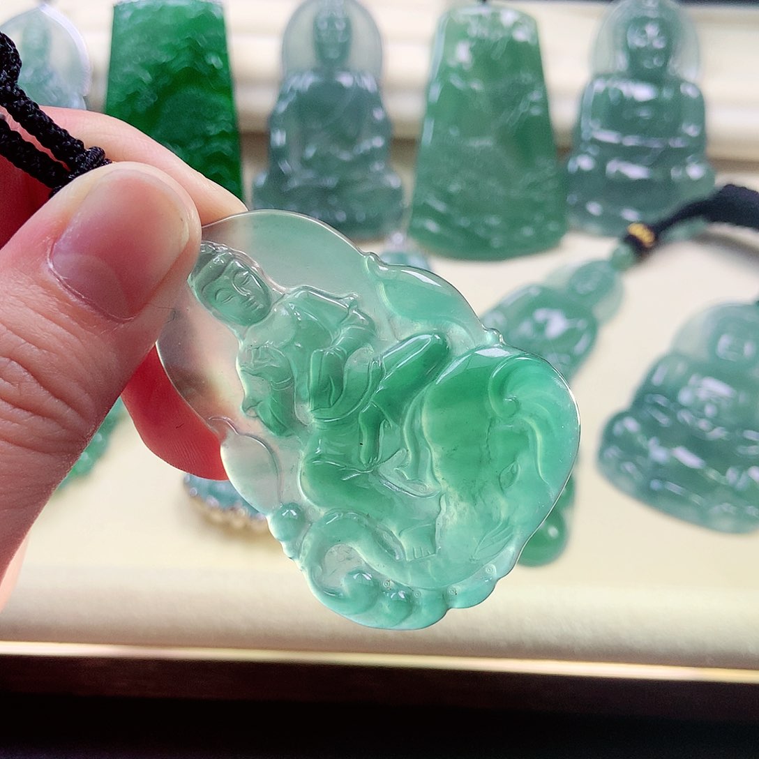 【闪购商品】翡翠颈饰未镶嵌天然
