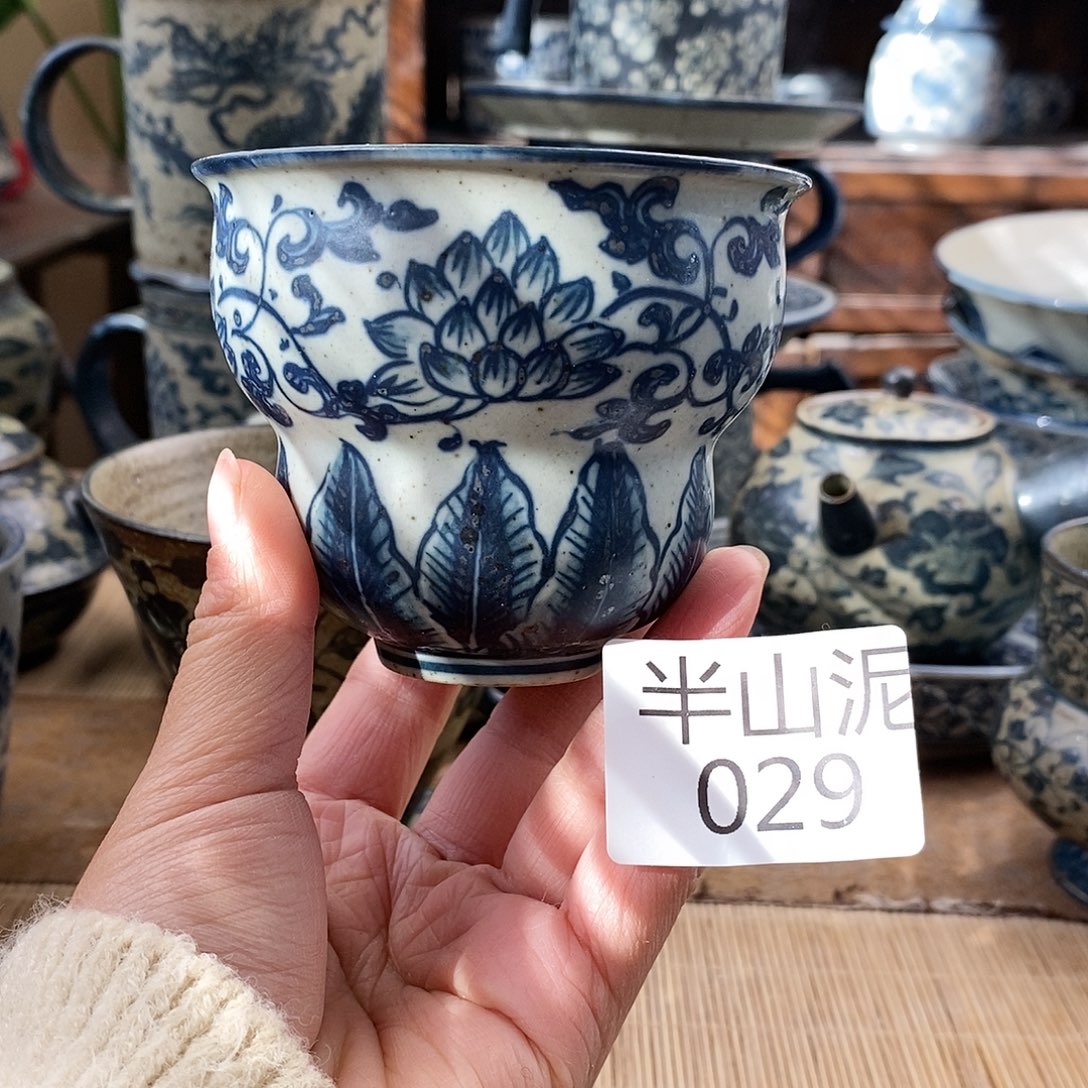 手工手绘青花陶瓷