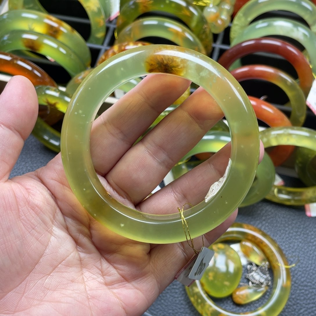 未镶嵌蛇纹石玉手镯