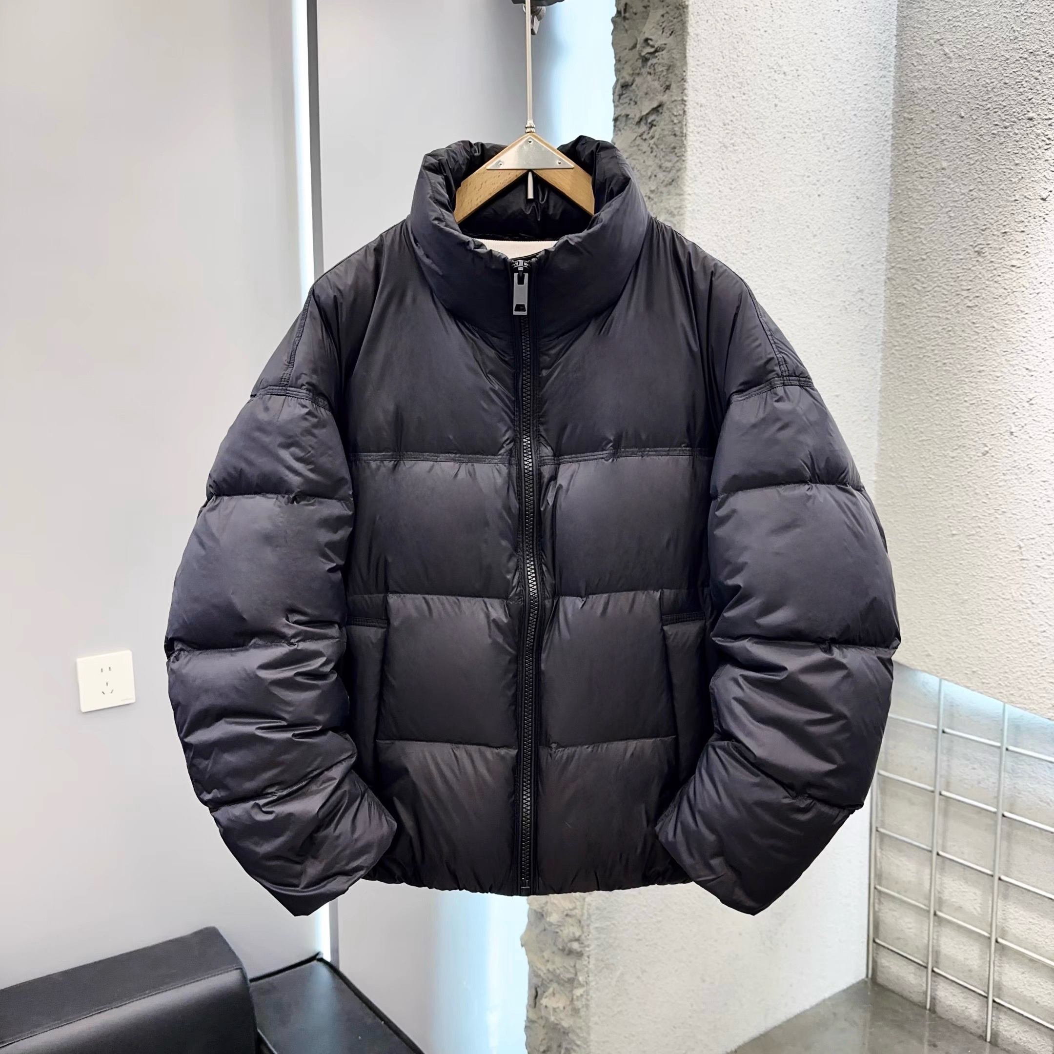 男女泡芙羽绒宽松立领90白鸭绒保暖款加绒加厚情侣款冬季外套百搭