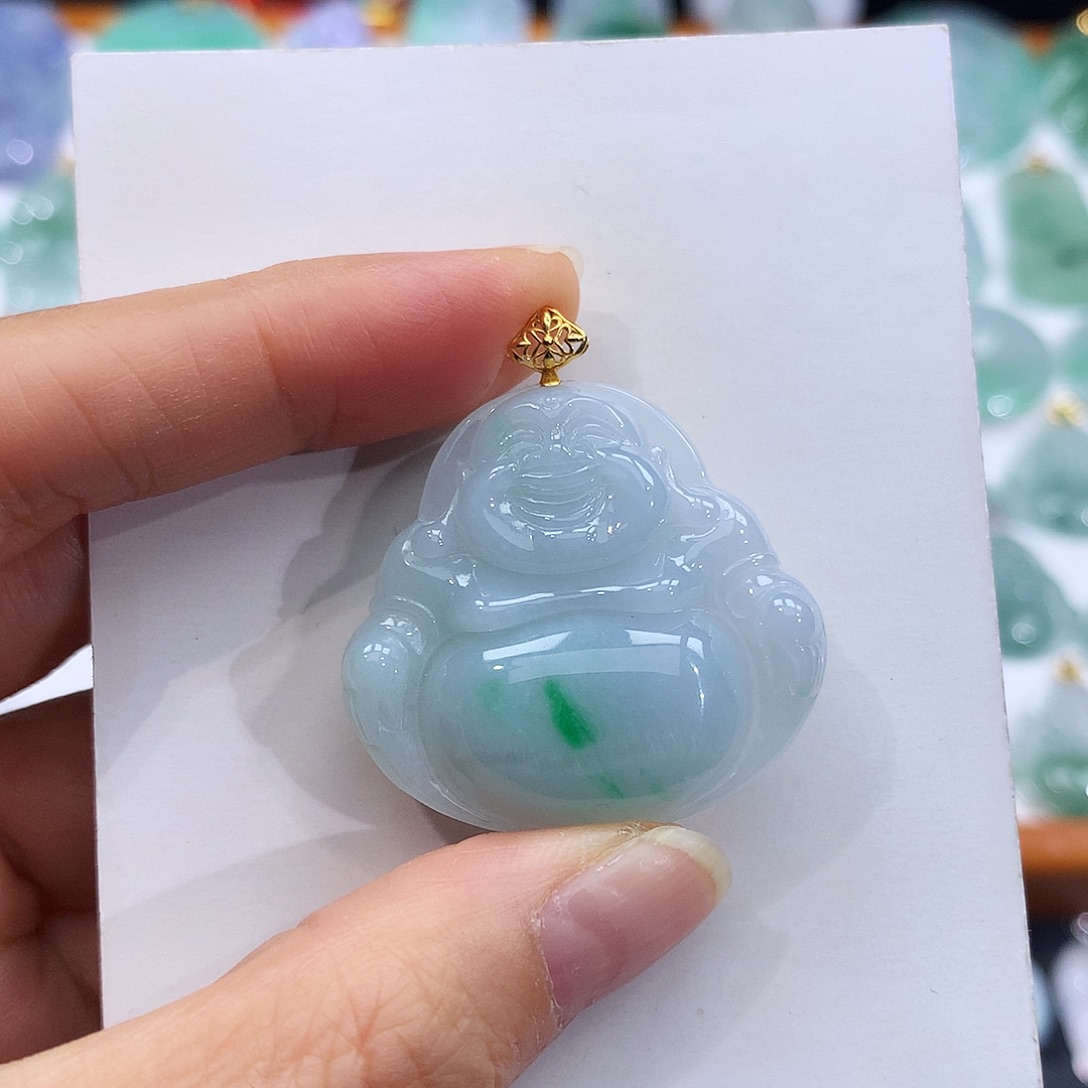 翡翠18K金镶嵌颈饰翡翠吊坠