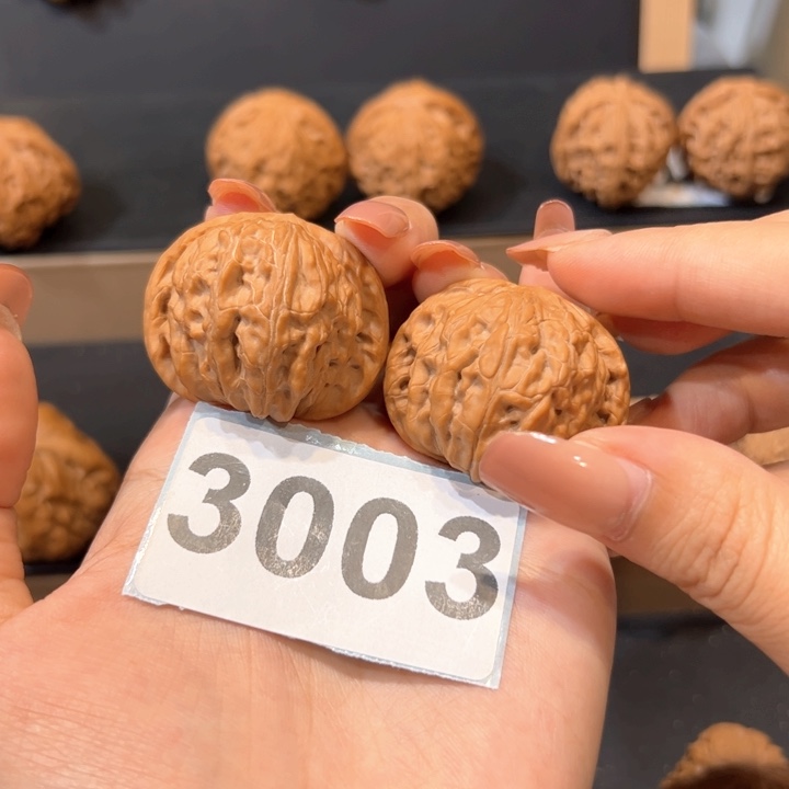 吊坠桃核文玩核桃磨盘狮子头