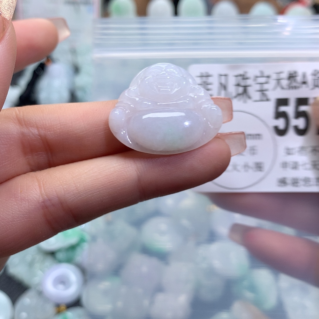 翡翠未镶嵌颈饰，