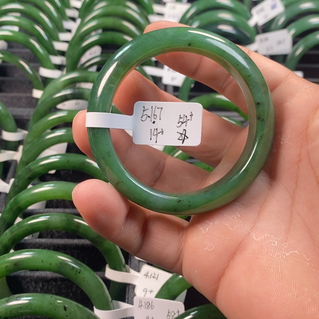 和田玉（碧玉）未镶嵌手镯有内裂有瑕疵特漏款54