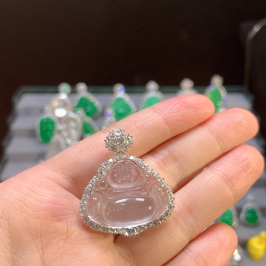 噫***嘻石英质玉银S925镶嵌颈饰