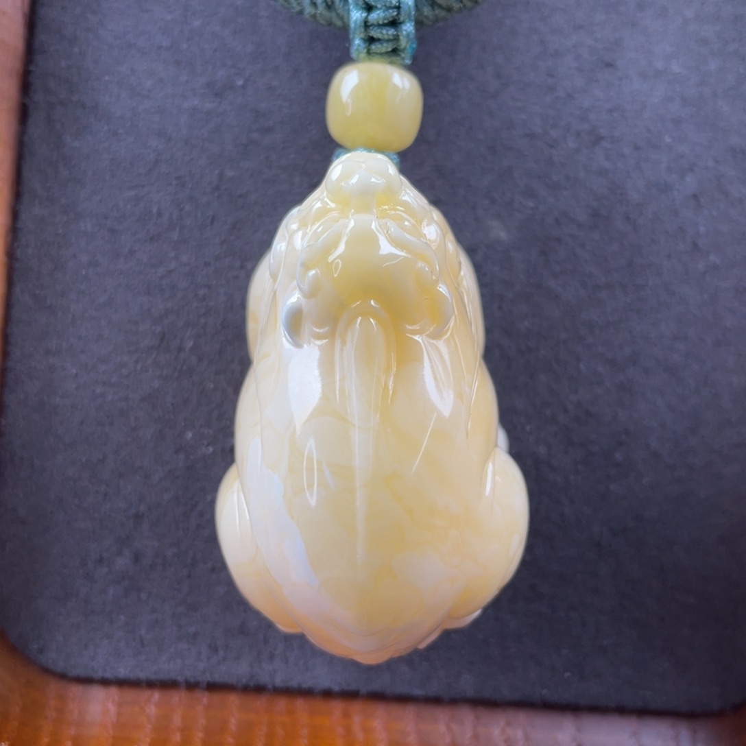 琥珀颈饰未镶嵌蜜蜡吊坠