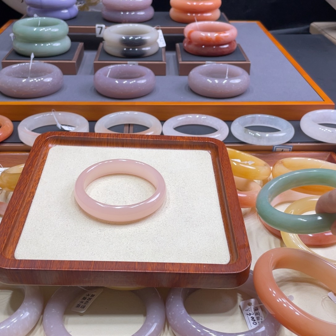 石英质玉手镯未镶嵌萌*蜜