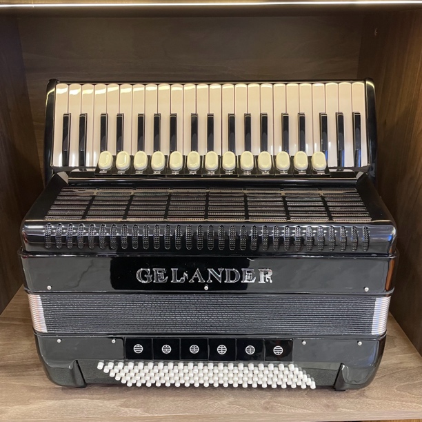 【双十一直播专享】格兰德琴120倍思四排簧高品质专业演奏手风琴