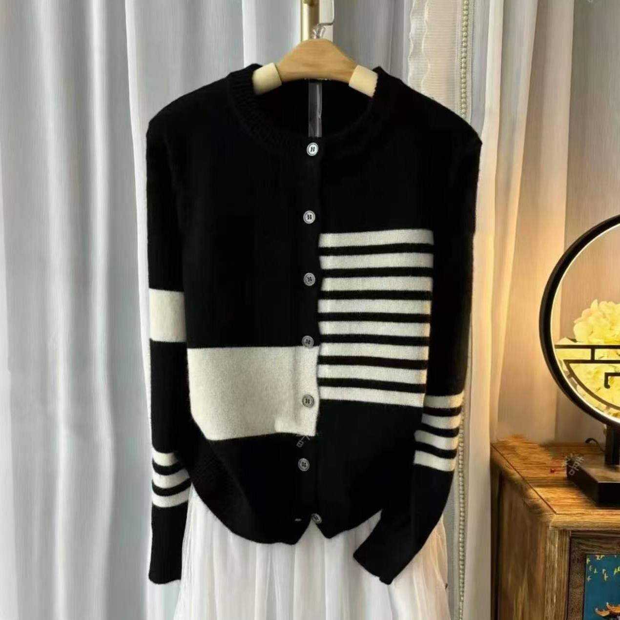 【格蕾丝黑白条纹】秋冬新款休闲时尚百搭针织衫开衫外套